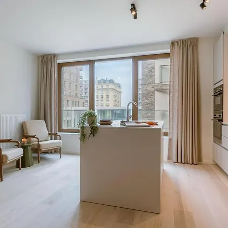 Huswell - Beautiful With Parking Close To The Sea