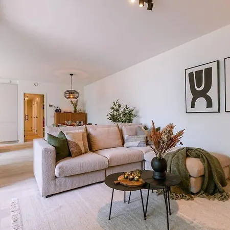 Huswell - Beautiful With Parking Close To The Sea Apartment Ostende