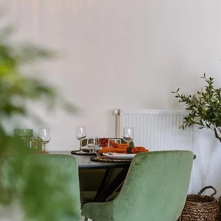 Apartment Huswell - Beautiful With Parking Close To The Sea Ostende